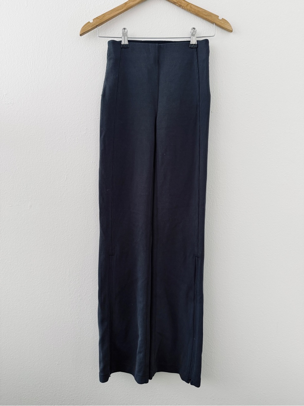 Lululemon Ribbed Softstreme Flared Pant
Regular - Picture 2 of 8